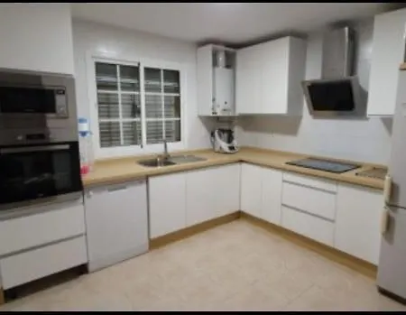 Golf, 300m Construidos Apartman