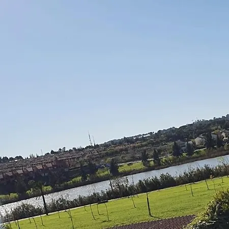 Apartman Golf, 300m Construidos *